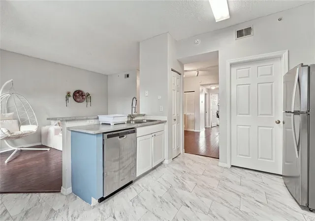 Photo 4 of Condo for sale at 10873 Windsor Walk Dr #4306, Orlando, FL 32837 | MLS# S5157899 | Listing updated on 2026-09-24