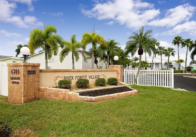 Photo 34 of Manufactured home for sale at 4300 Riverside Dr #160, PUNTA GORDA, FL 33982 | MLS# C7530933 | Listing updated on 2026-10-07