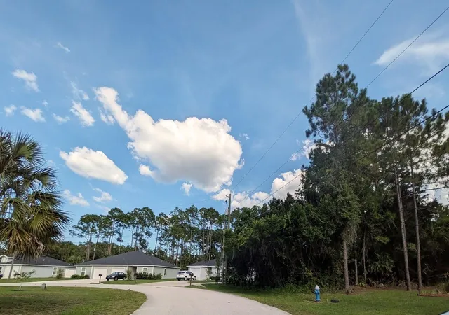 Photo 3 of Land for sale at 7 Seckel Ct, Palm Coast, FL 32164 | MLS# FC321558 | Listing updated on 2026-09-19
