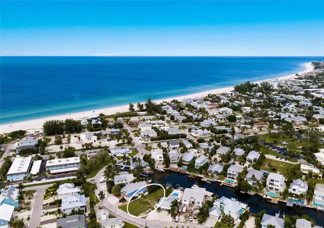 Photo 4 of Land for sale at 214 S Harbor Dr, Holmes Beach, FL 34217 | MLS# A4706669 | Listing updated on 2026-09-23