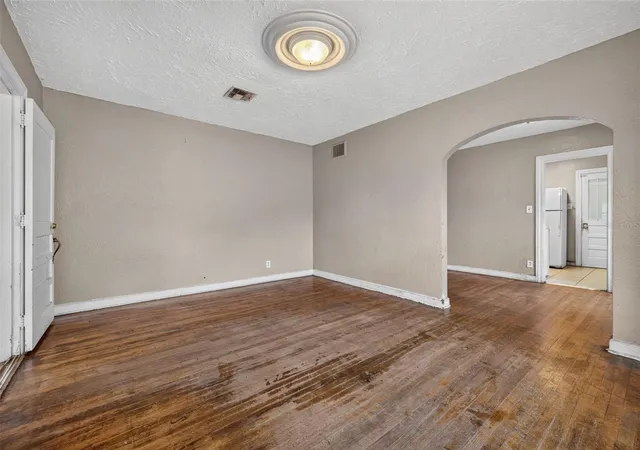 Photo 3 of Single family home for sale at 781 16th Avenue S, Saint Petersburg, FL 33701 | MLS# TB8550090 | Listing updated on 2026-09-19
