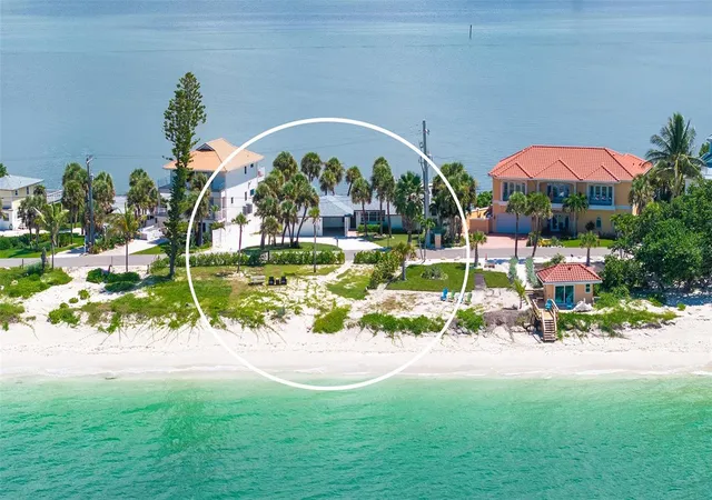 Photo 2 of Single family home for sale at 1604 Casey Key Rd, Nokomis, FL 34275 | MLS# A4706670 | Listing updated on 2026-09-21