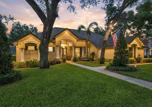 Single family home for sale at 5105 Sylvan Oaks Dr, VALRICO, FL 33596 | MLS# TB8550093