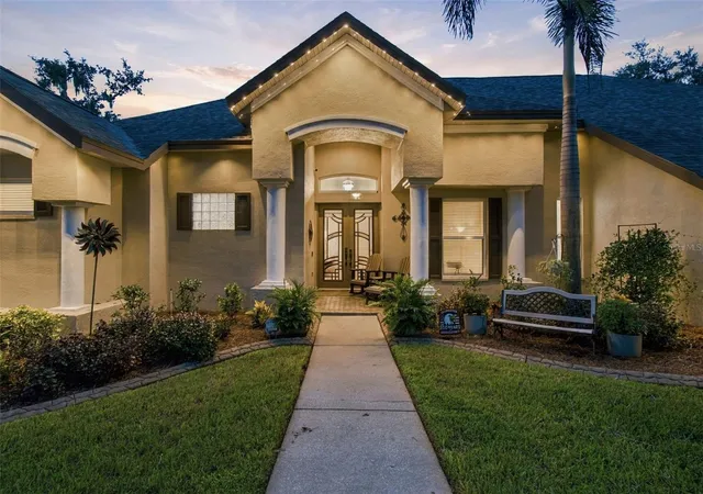 Photo 2 of Single family home for sale at 5105 Sylvan Oaks Dr, Valrico, FL 33596 | MLS# TB8550093 | Listing updated on 2026-09-20