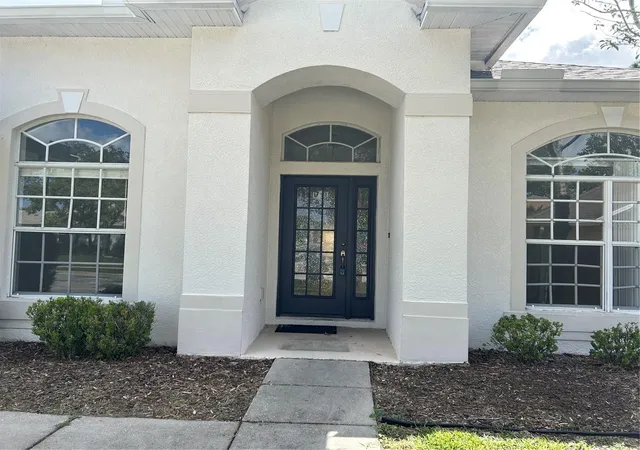 Photo 3 of Single family home for sale at 5701 Brackenwood Dr, Spring Hill, FL 34609 | MLS# W7889637 | Listing updated on 2026-09-20