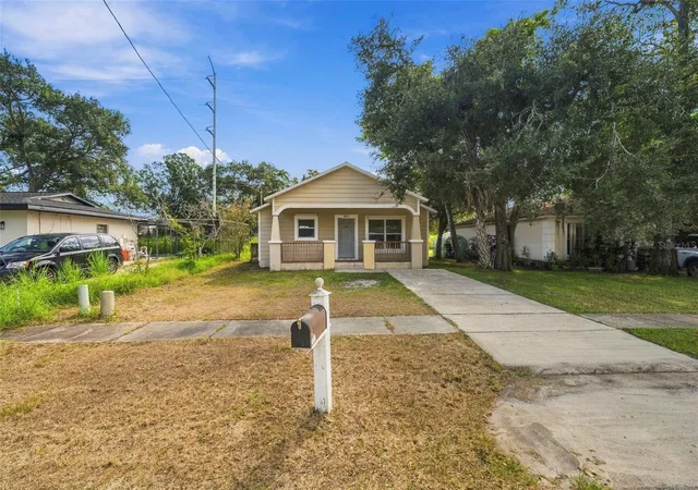 Photo 3 of Single family home for sale at 6417 28th Street N, Saint Petersburg, FL 33702 | MLS# TB8550100 | Listing updated on 2026-09-19