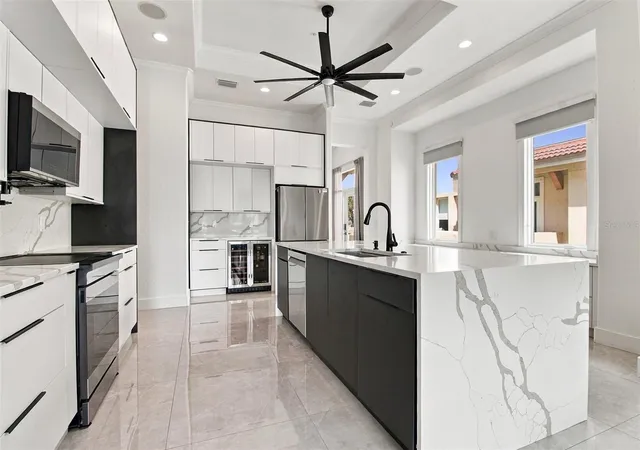 Photo 4 of Townhouse for sale at 1022 Paseo Del Rio NE #1022, Saint Petersburg, FL 33702 | MLS# TB8550103 | Listing updated on 2026-09-21