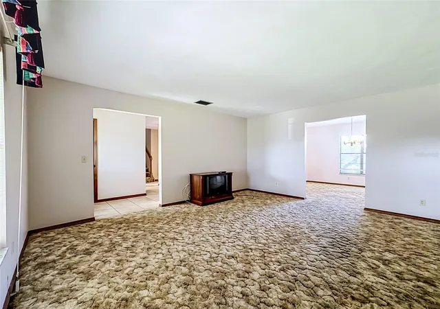 Photo 4 of Single family home for sale at 1104 77th Street NW, Bradenton, FL 34209 | MLS# A4706678 | Listing updated on 2026-09-23