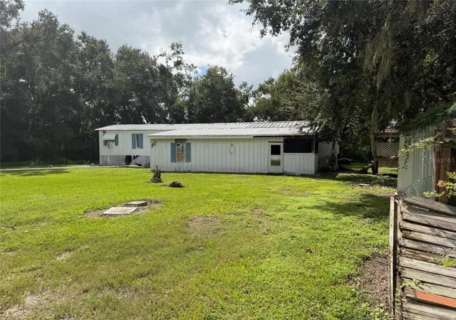 Photo 1 of Manufactured home for sale at 3742 Valley Farm Rd, Lakeland, FL 33810 | MLS# L4965173 | Listing updated on 2026-09-19