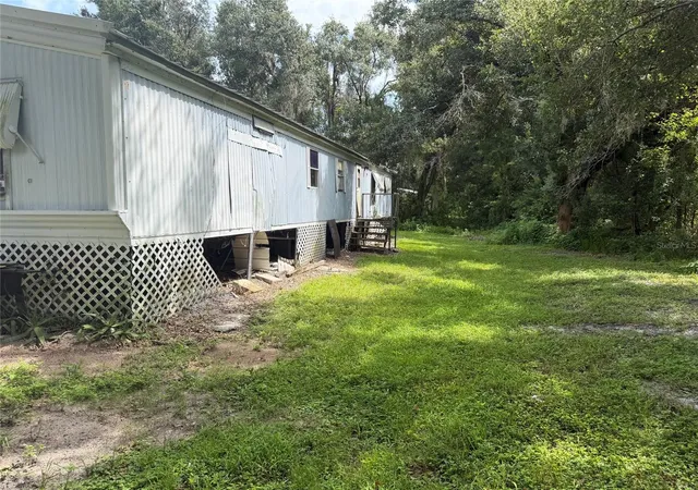 Photo 11 of Manufactured home for sale at 3742 Valley Farm Rd, LAKELAND, FL 33810 | MLS# L4965173 | Listing updated on 2026-10-01