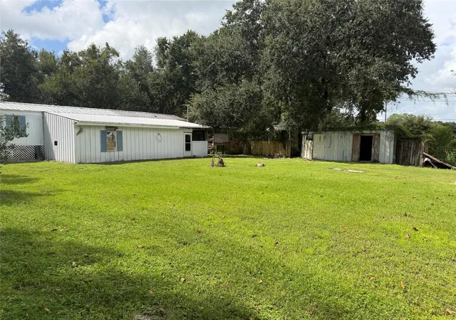 Photo 3 of Manufactured home for sale at 3742 Valley Farm Rd, Lakeland, FL 33810 | MLS# L4965173 | Listing updated on 2026-09-19