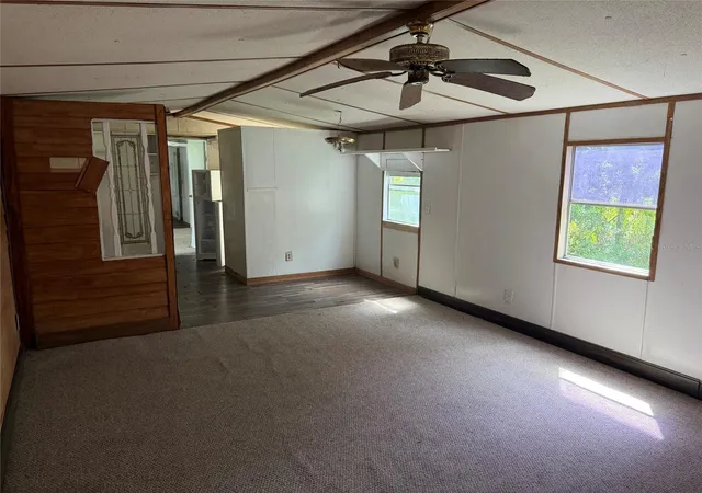 Photo 4 of Manufactured home for sale at 3742 Valley Farm Rd, Lakeland, FL 33810 | MLS# L4965173 | Listing updated on 2026-09-19