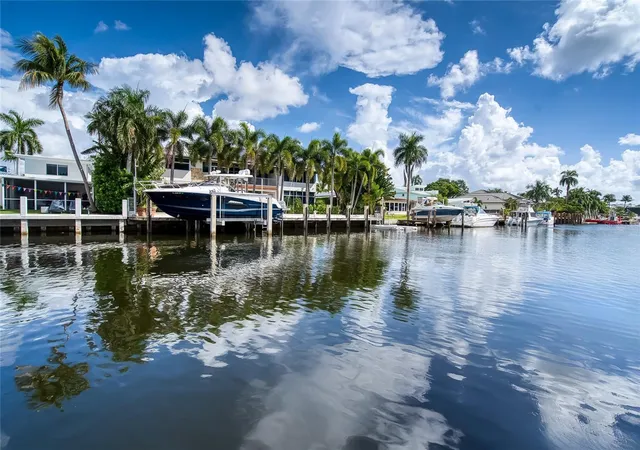 Photo 3 of Townhouse for sale at 2709 Ne 15th Street, Fort Lauderdale, FL 33304 | MLS# TB8550109 | Listing updated on 2026-09-19