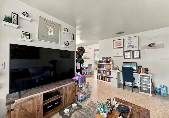 Photo 4 of House for sale at 1154 Angle Rd, Dunedin, FL 34698 | MLS# TB8550111 | Listing updated on 2026-09-22