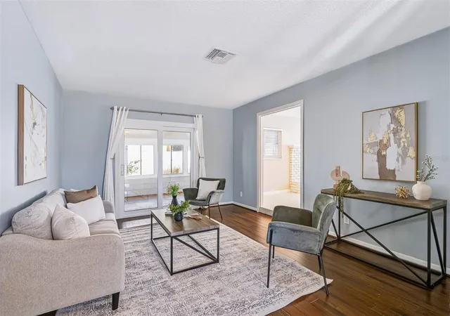Photo 3 of Single family home for sale at 624 Dunraven Dr, Winter Park, FL 32792 | MLS# O6443159 | Listing updated on 2026-10-27