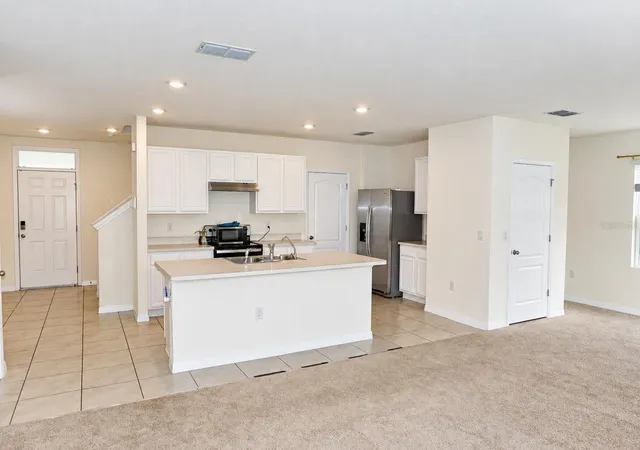 Photo 4 of Single family home for sale at 2915 Turnstone Run, Saint Cloud, FL 34773 | MLS# S5157907 | Listing updated on 2026-09-23