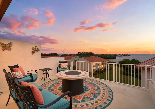Photo 3 of Townhouse for sale at 1585 Pinellas Bayway S, Saint Petersburg, FL 33715 | MLS# TB8550120 | Listing updated on 2026-10-11