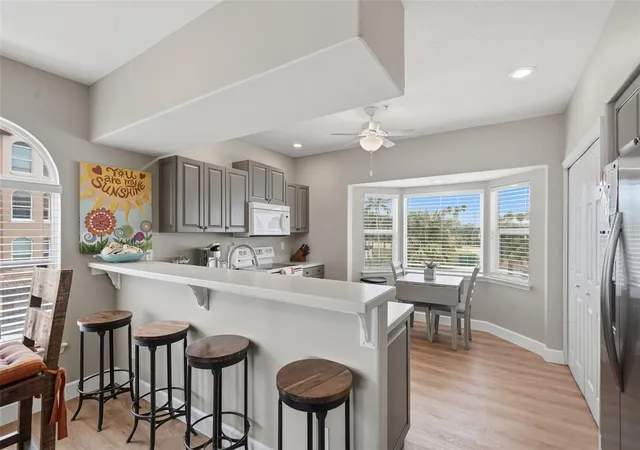 Photo 4 of Townhouse for sale at 1585 Pinellas Bayway S, Saint Petersburg, FL 33715 | MLS# TB8550120 | Listing updated on 2026-10-11