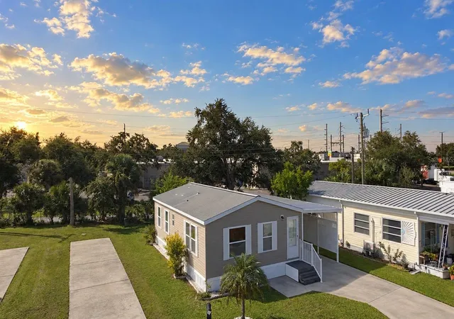 Photo 2 of Manufactured home for sale at 6904 Cortez Rd W #10, Bradenton, FL 34210 | MLS# A4706681 | Listing updated on 2026-09-21