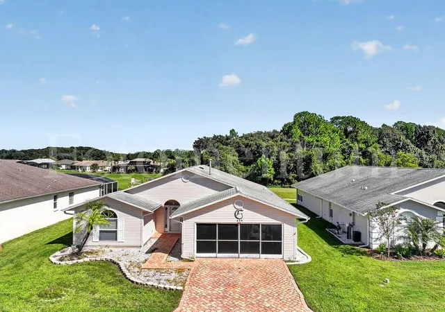Photo 4 of Single family home for sale at 439 Grand Vista Trl, Leesburg, FL 34748 | MLS# G5118005 | Listing updated on 2026-09-19