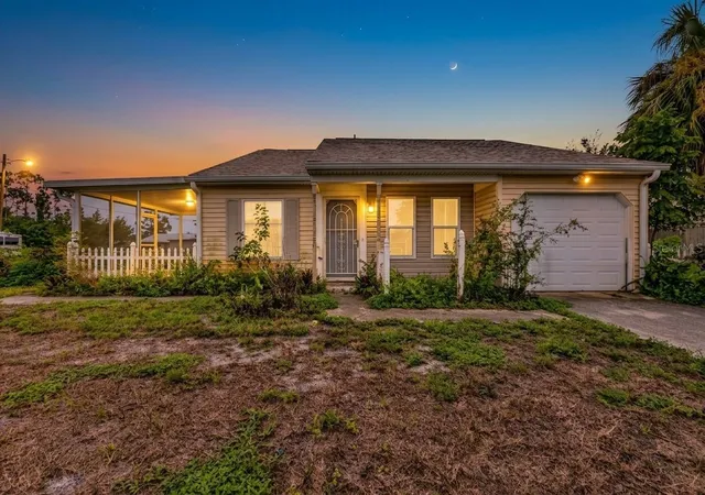 Photo 1 of Single family home for sale at 18231 Steele Ave, Port Charlotte, FL 33948 | MLS# TB8550128 | Listing updated on 2026-10-23