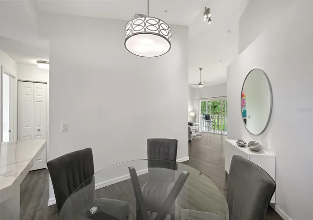 Listing Photo 4 - Condo for sale in building located at 5469 Fair Oaks St, BRADENTON, FL 34203 - Unit #5C