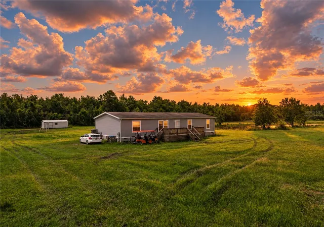 Photo 1 of Manufactured home for sale at 3980 Doe Dr, Saint Cloud, FL 34772 | MLS# S5157911 | Listing updated on 2026-09-22