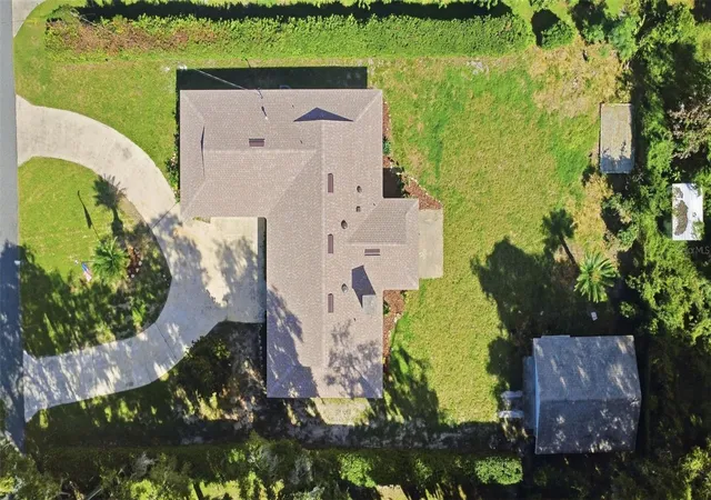 Photo 3 of Single family home for sale at 1521 N Lakeview Ave, Leesburg, FL 34748 | MLS# G5118010 | Listing updated on 2026-09-19