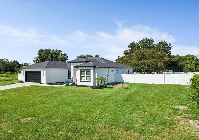 Photo 2 of Single family home for sale at 9056 S Bay Dr, Haines City, FL 33844 | MLS# O6443184 | Listing updated on 2026-09-19