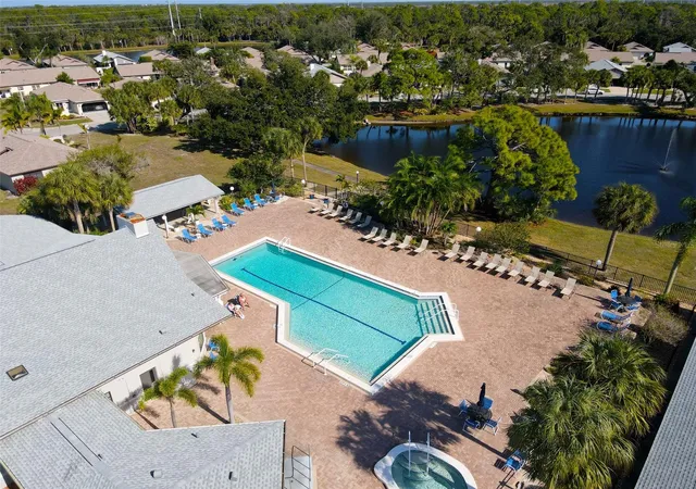 Photo 2 of Single family home for sale at 676 Linden Dr, Englewood, FL 34223 | MLS# N6145833 | Listing updated on 2026-09-19