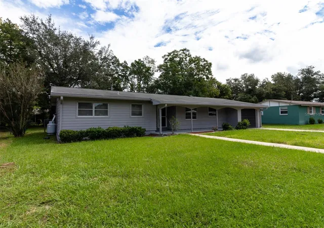 Photo 2 of Single family home for sale at 3523 SW 147th Lane Rd, Ocala, FL 34473 | MLS# R4912035 | Listing updated on 2026-09-23