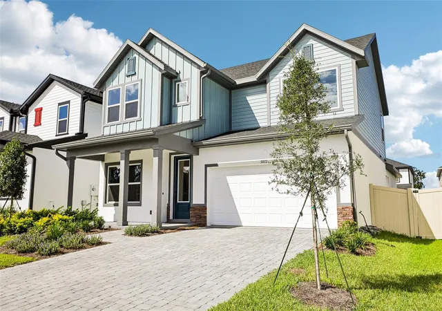 Photo 3 of Single family home for sale at 5812 Native Oak St, Mount Dora, FL 32757 | MLS# G5118012 | Listing updated on 2026-10-05