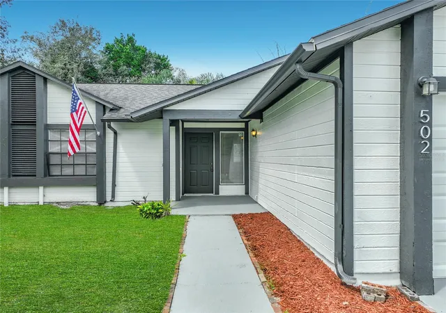 Photo 4 of Single family home for sale at 502 Hager Dr, Ocoee, FL 34761 | MLS# O6443192 | Listing updated on 2026-09-22