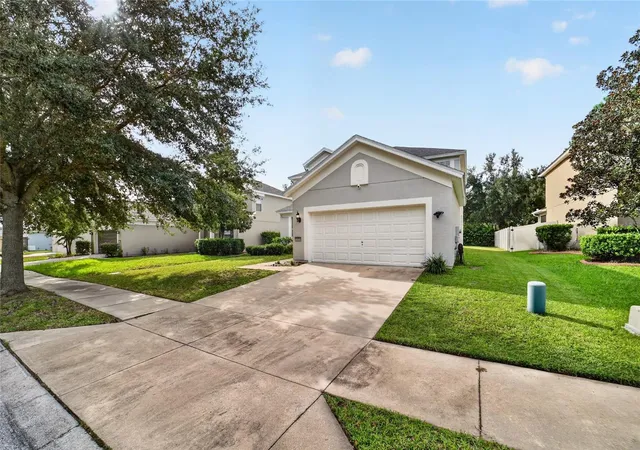 Photo 3 of Single family home for sale at 5320 SW 39th Street, Ocala, FL 34474 | MLS# OM732559 | Listing updated on 2026-09-22