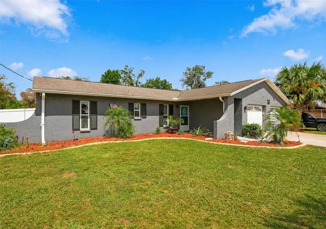 Photo 3 of Sale Pending at 13143 Linden Dr, Spring Hill, FL 34609 | MLS# W7889645 | Listing updated on 2026-09-29
