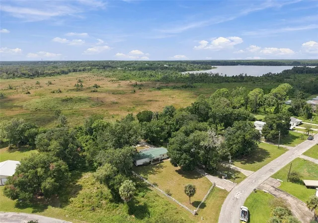 Photo 3 of Manufactured home for sale at 17490 Se 24th Lane Rd, Silver Springs, FL 34488 | MLS# OM732563 | Listing updated on 2026-09-21