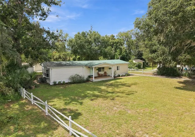 Photo 4 of Manufactured home for sale at 17490 SE 24th Lane Rd, Silver Springs, FL 34488 | MLS# OM732563 | Listing updated on 2026-09-21
