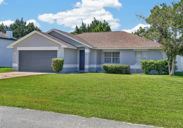 Photo 3 of Single family home for sale at 7 Brownstone Ln, Palm Coast, FL 32137 | MLS# O6443195 | Listing updated on 2026-09-20