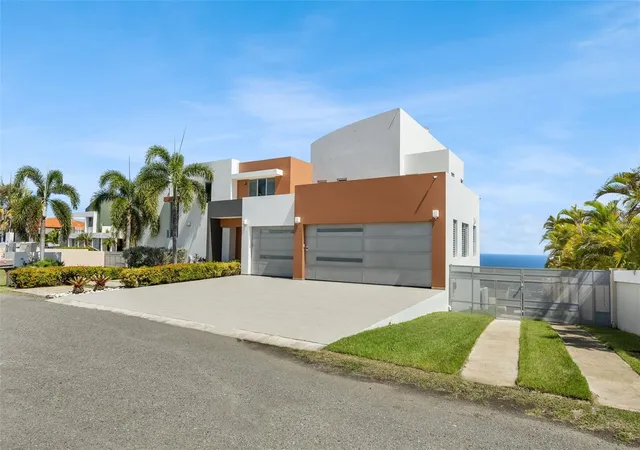 Photo 3 of Single family home for sale at 1 Estancias Del Mar, Isabela, PR 00662 | MLS# PR9124301 | Listing updated on 2026-09-19