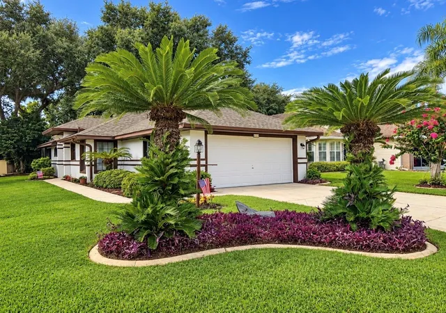 Single family home for sale at 21212 Royal St Georges Ln, LEESBURG, FL 34748 | MLS# O6443197