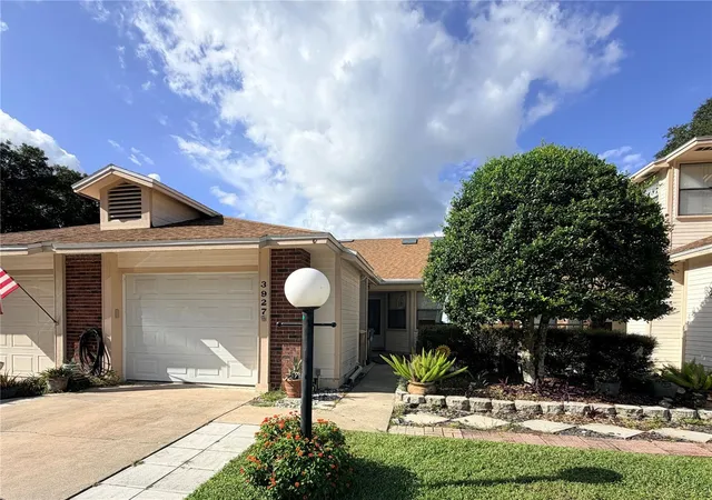 Photo 1 of Single family home for sale at 3927 Ne 21st Lane, Ocala, FL 34470 | MLS# OM732564 | Listing updated on 2026-09-20