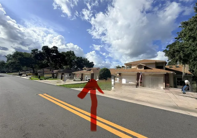 Photo 3 of Single family home for sale at 3927 Ne 21st Lane, Ocala, FL 34470 | MLS# OM732564 | Listing updated on 2026-09-20