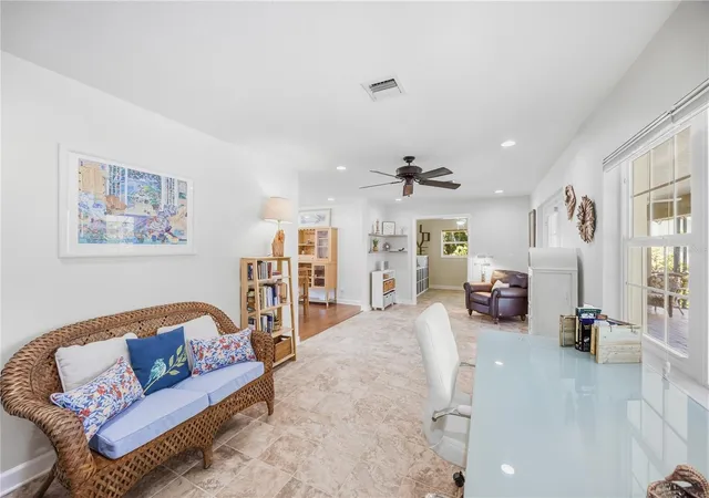 Photo 3 of Single family home for sale at 444 Baycrest Dr, Venice, FL 34285 | MLS# N6145834 | Listing updated on 2026-09-21