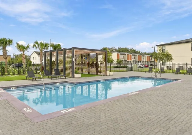Photo 4 of Townhouse for sale at 3202 Sustainable Way, Kissimmee, FL 34747 | MLS# O6443199 | Listing updated on 2026-10-09