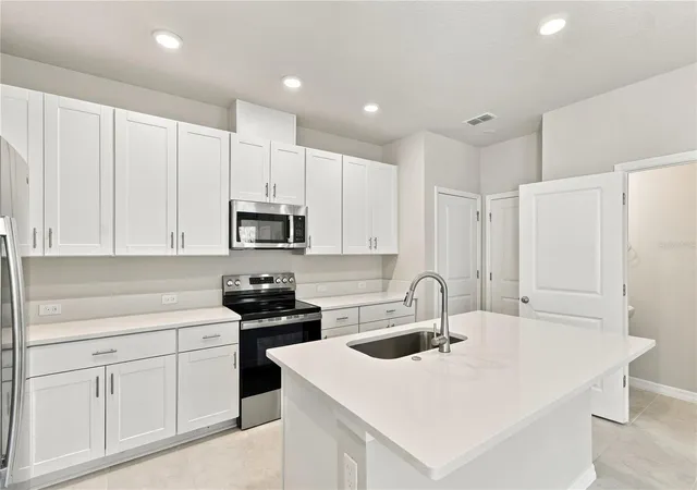 Photo 3 of Townhouse for sale at 1193 Wild Crst Ln, Daytona Beach, FL 32117 | MLS# TB8550158 | Listing updated on 2026-10-04