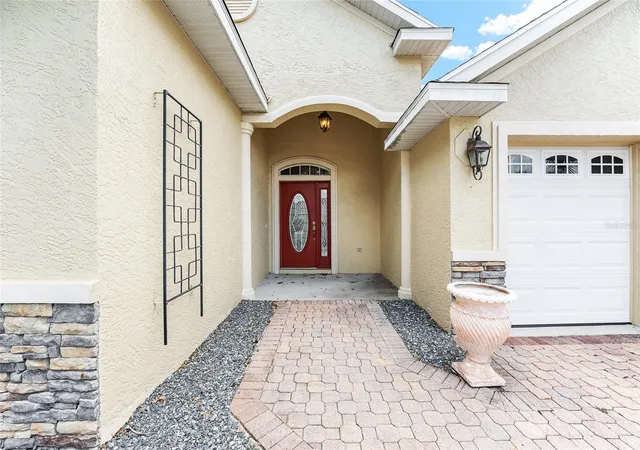 Photo 4 of Single family home for sale at 8830 SW 82nd Court Rd, Ocala, FL 34481 | MLS# OM732565 | Listing updated on 2026-09-21