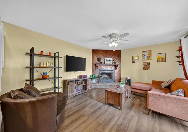 Photo 4 of Townhouse for sale at 618 Olympic Dr #6A, Ocoee, FL 34761 | MLS# O6443204 | Listing updated on 2026-09-19