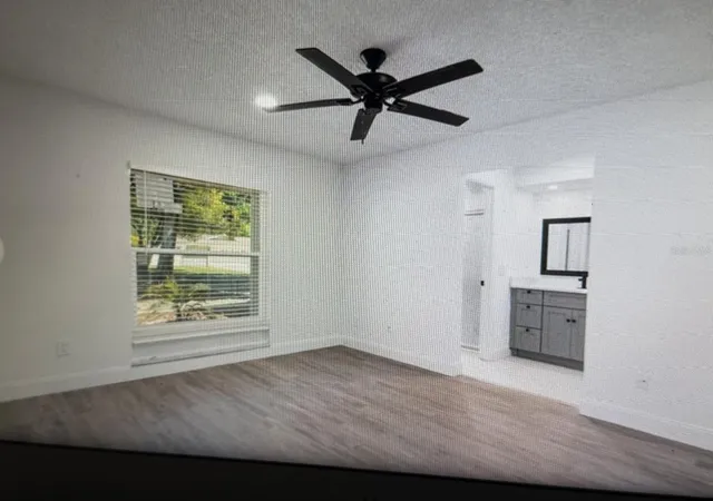 Photo 3 of Single family home for sale at 705 Vandergrift Dr, Ocoee, FL 34761 | MLS# S5157918 | Listing updated on 2026-10-03