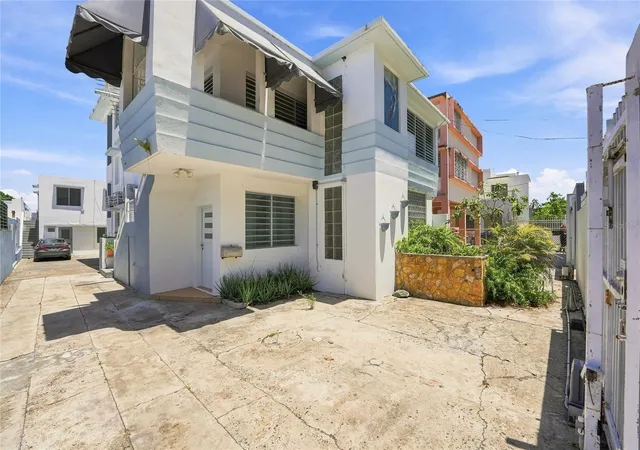 Photo 2 of House for sale at 2103 Calle Loiza, San Juan, PR 00911 | MLS# PR9124302 | Listing updated on 2026-09-20