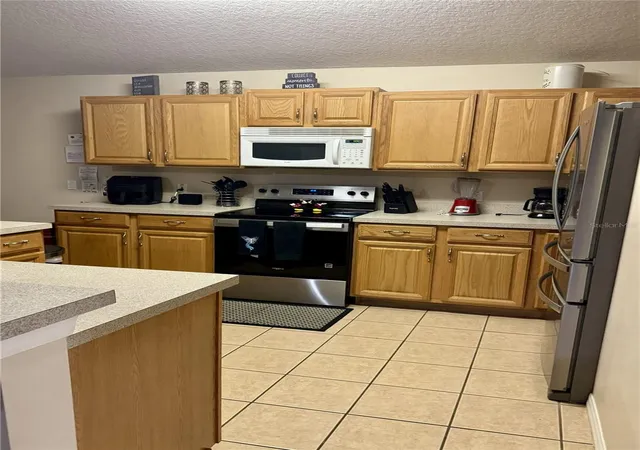 Photo 4 of Single family home for sale at 4773 Cumbrian Lakes Dr, Kissimmee, FL 34746 | MLS# O6443209 | Listing updated on 2026-10-03